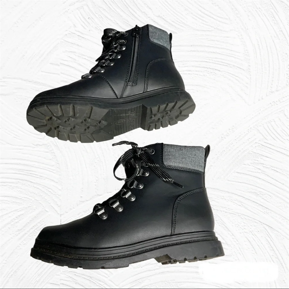 Cat & Jack Black Hiking Boots Boys Sz 2